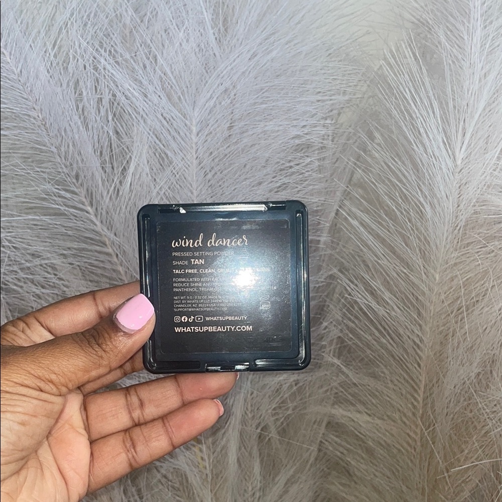 What’s up Beauty || Wind Dancer Pressed Setting Powder - Picture 4 of 4